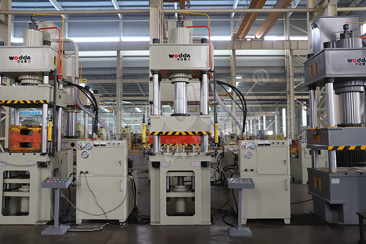 150噸拉伸機(ji) 150噸拉伸機(jī)