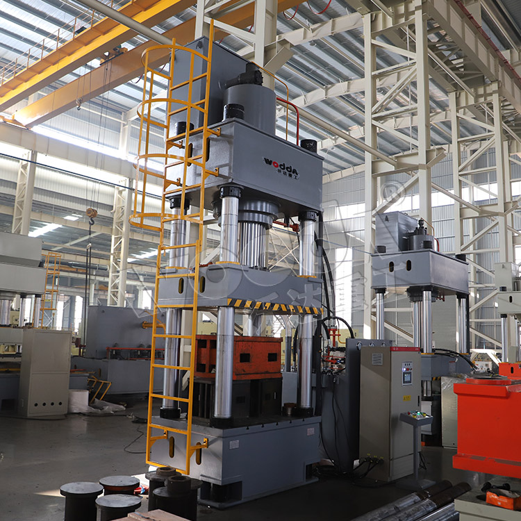 630噸液壓拉(lā)伸機