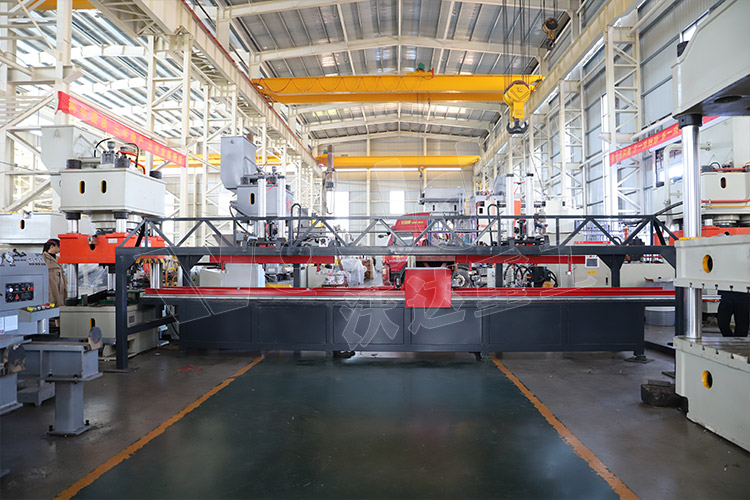 500噸錨(mao)杆托盤生(sheng)産線