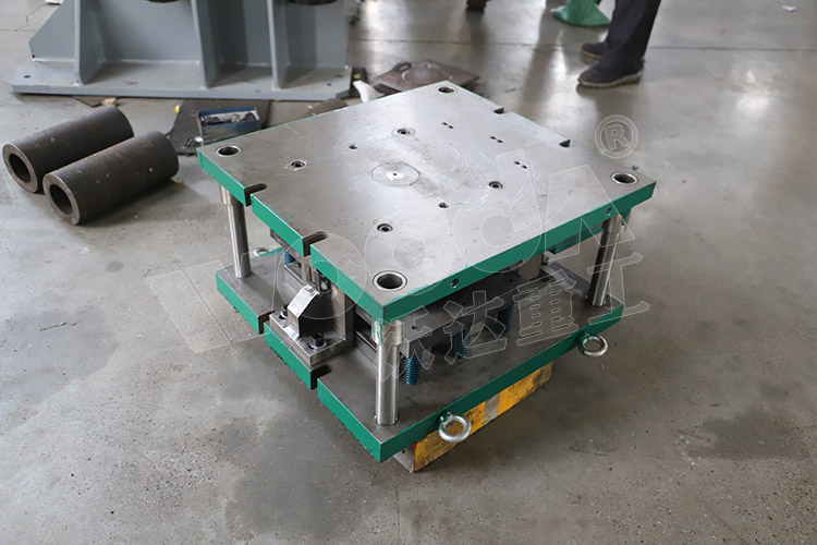 錨杆托盤(pan)模具