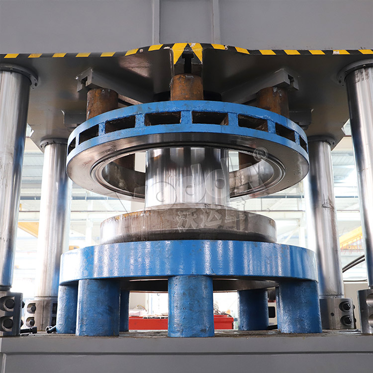 3000噸封頭(tóu)拉伸機(jī)工作台(tai)