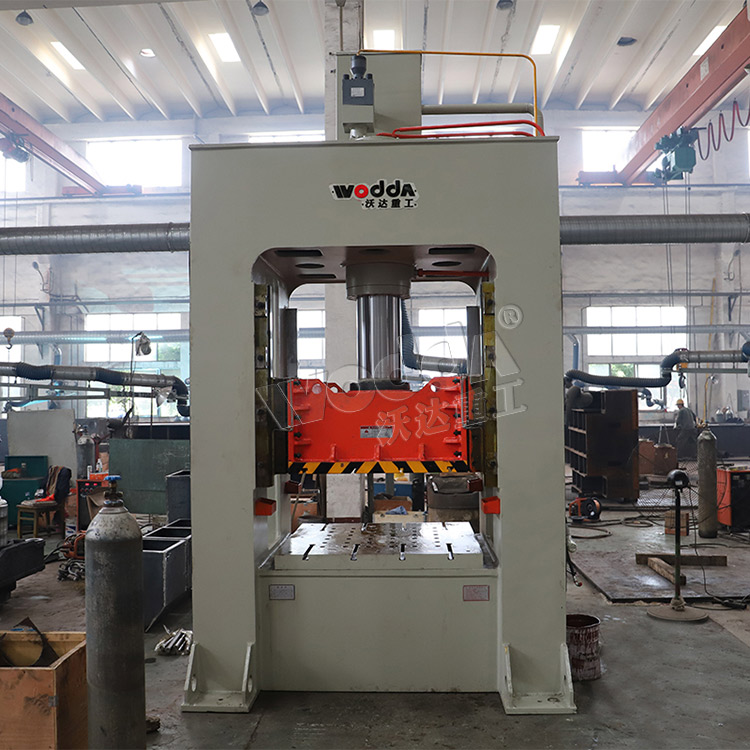 200噸(dūn)框架式拉(la)伸液壓機(ji) 200噸框架式(shì)拉伸液壓(yā)機