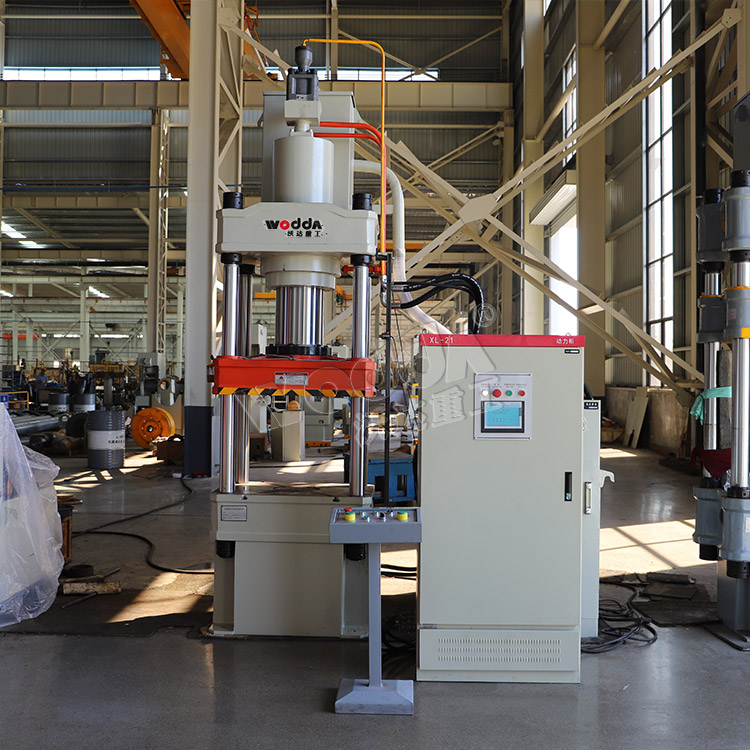 200噸四柱拉(lā)伸液壓機 200噸四柱(zhù)拉伸液壓機