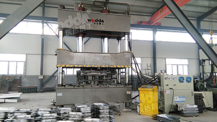 不鏽(xiù)鋼水槽拉伸液壓(yā)機 不鏽鋼水槽拉(lā)伸液壓機