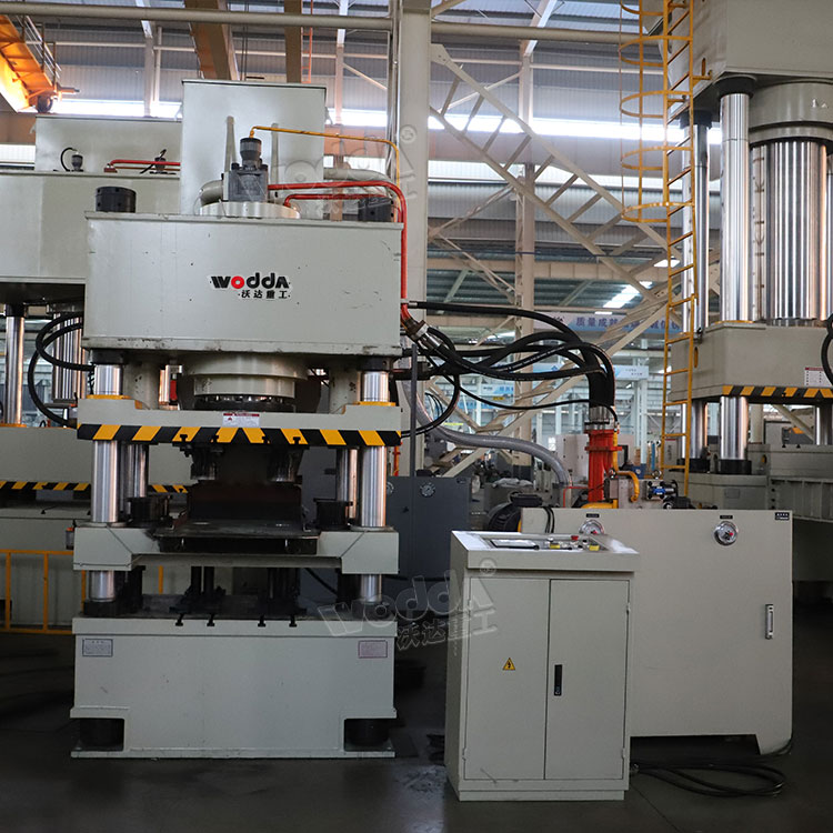 400噸(dūn)牛羊舔磚(zhuān)液壓機 400噸(dun)牛羊舔磚(zhuān)液壓機