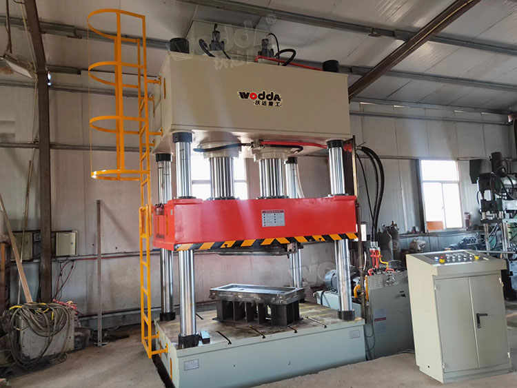 金屬成(cheng)型液壓機 金屬成(chéng)型液壓機