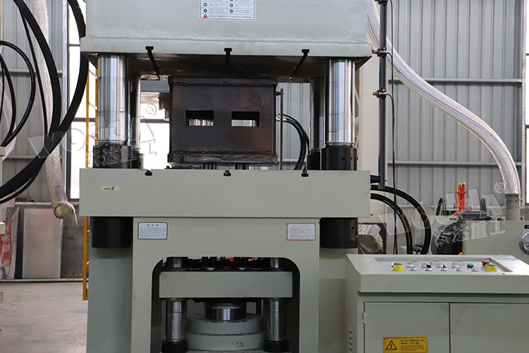 500噸液壓機液(ye)壓墊(多頂杆(gan)) 500噸液壓機液(yè)壓墊(多頂杆(gǎn))