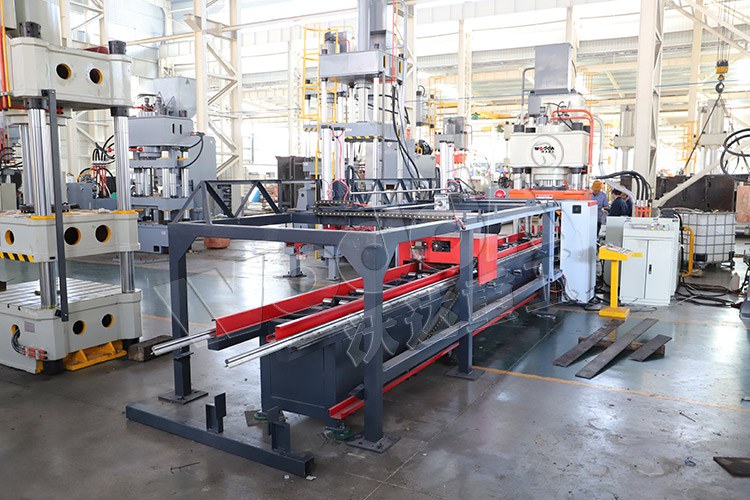 400噸錨(mao)杆托盤自動(dòng)化生産線 400噸(dūn)錨杆托盤自(zi)動化生産線(xian)