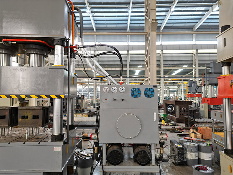 630噸(dun)拉伸機動力系(xì)統 630噸拉伸機動(dong)力系統