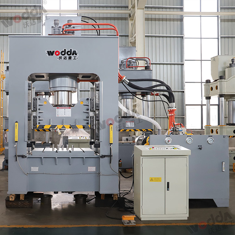 框架式(shi)薄闆拉伸液(yè)壓機 框架式(shi)薄闆拉伸液(yè)壓機