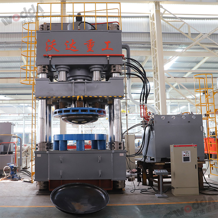 3000噸封頭拉(la)伸液壓機 3000噸(dūn)封頭拉伸液(ye)壓機