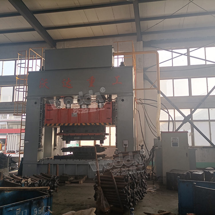 1000噸框架式(shì)汽車配件拉伸(shen)液壓機 1000噸框架(jià)式汽車配件拉(lā)伸液壓機