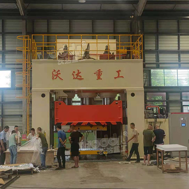 2000噸(dun)框架式液壓機(ji) 2000噸框架式液壓(ya)機