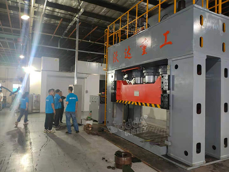 1000噸框架式液壓(ya)機