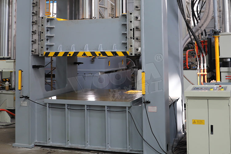 工作台及(ji)光栅保護裝置 工(gōng)作台及光栅保護(hù)裝置