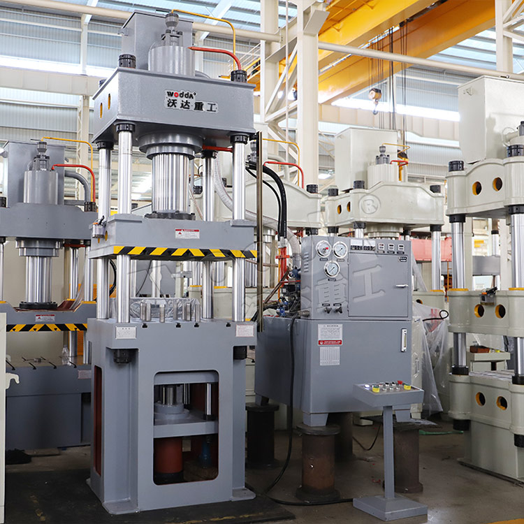 200噸(dun)三梁四柱拉伸(shēn)機 200噸三梁四柱(zhù)拉伸機