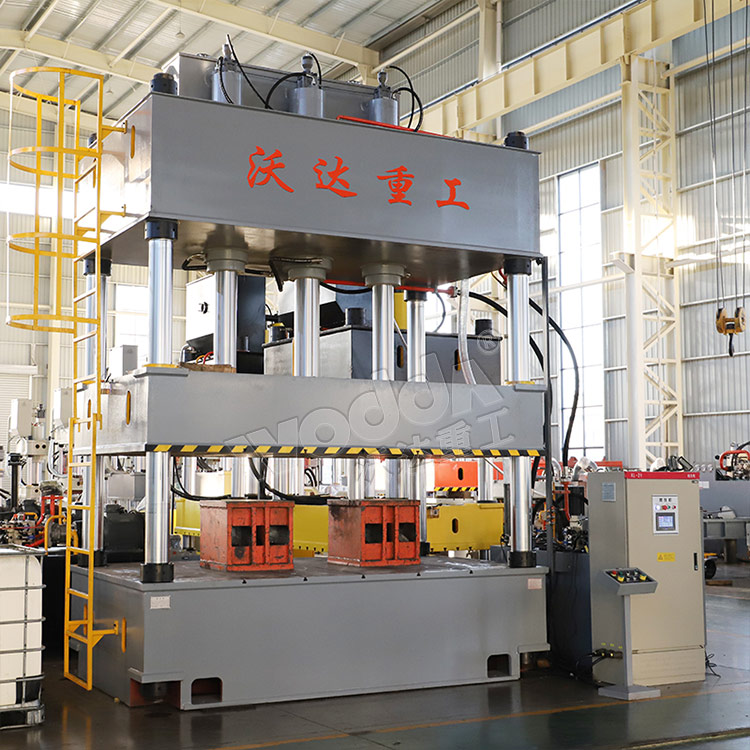 315噸汽車(che)内飾件(jian)專用液(yè)壓機 315噸(dun)汽車内(nei)飾件專(zhuān)用液壓(yā)機