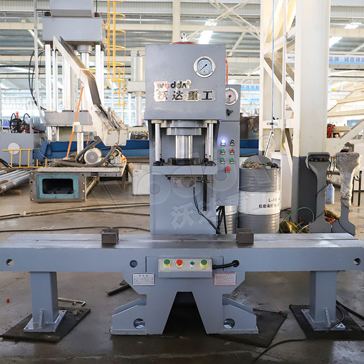 63噸單臂(bì)校直機(ji) 63噸單臂(bi)校直機(ji)