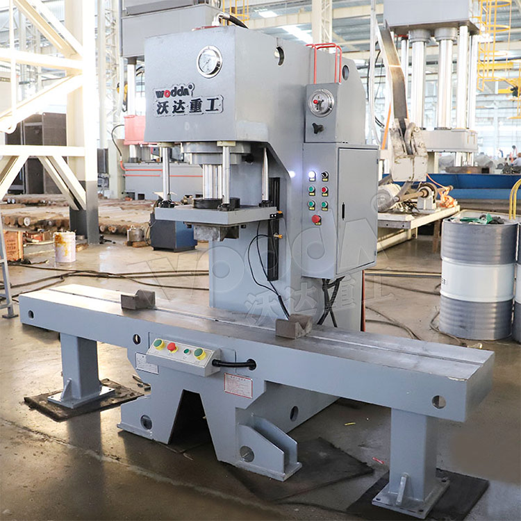 63噸單(dan)臂校直(zhí)液壓機(ji) 63噸單臂(bi)校直液(ye)壓機