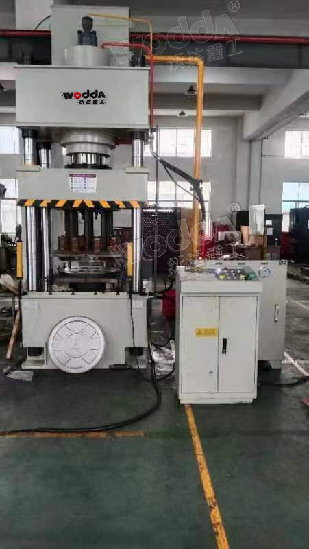 315噸拉伸液壓機(ji) 315噸拉伸液壓機