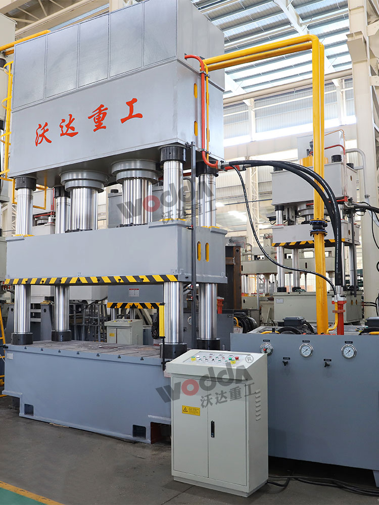 800噸(dun)四柱液(yè)壓機YQ32-800T