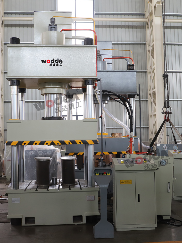 國标(biao)315噸液壓(ya)機(焊接(jie)件) 國标(biao)315噸液壓(ya)機(焊接(jie)件)