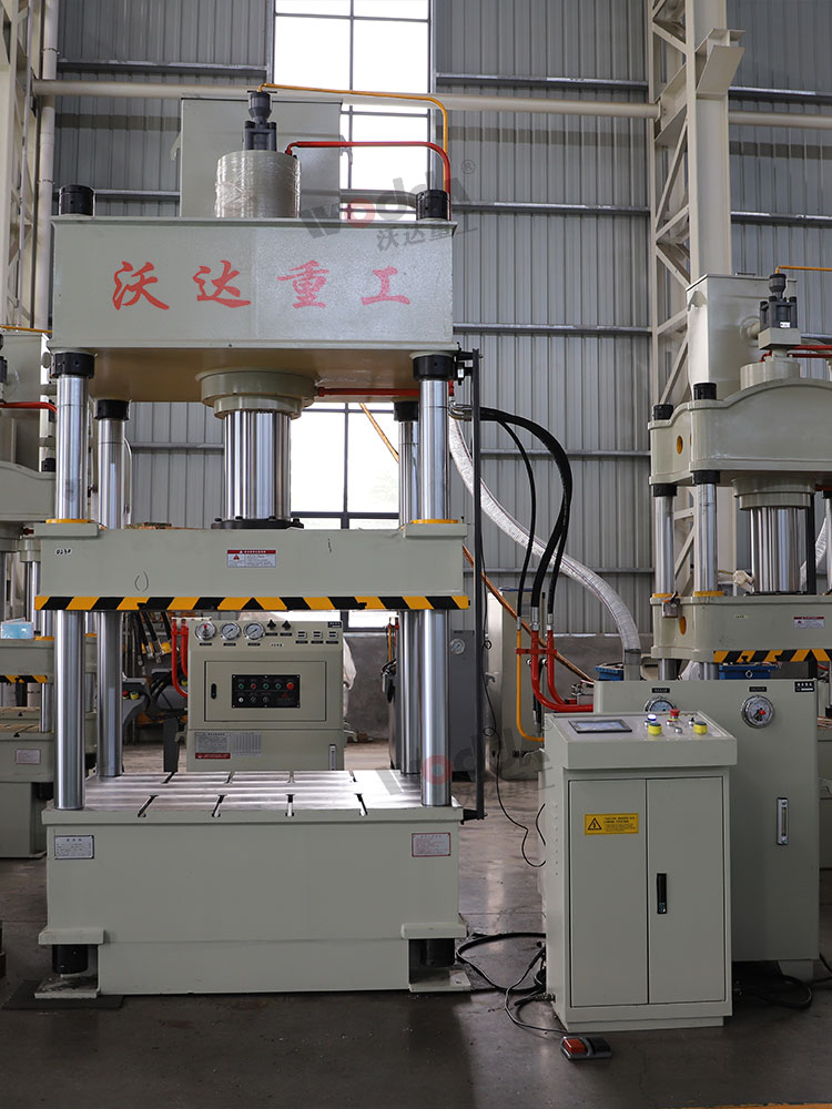 大(da)台面200噸三梁四(sì)柱液壓機 大台(tai)面200噸三梁四柱(zhu)液壓機