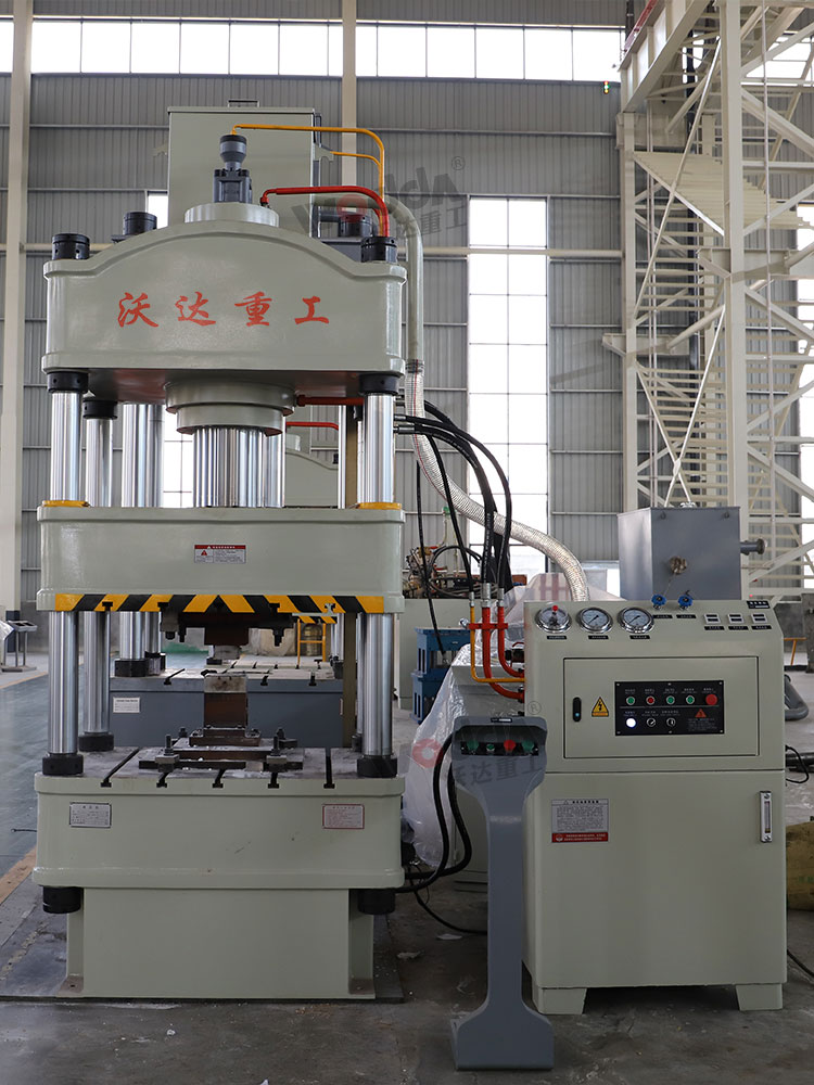 200噸三梁四(si)柱液壓機(粉末(mo)成型液壓機) 200噸(dun)三梁四柱液壓(ya)機(粉末成型液(ye)壓機)