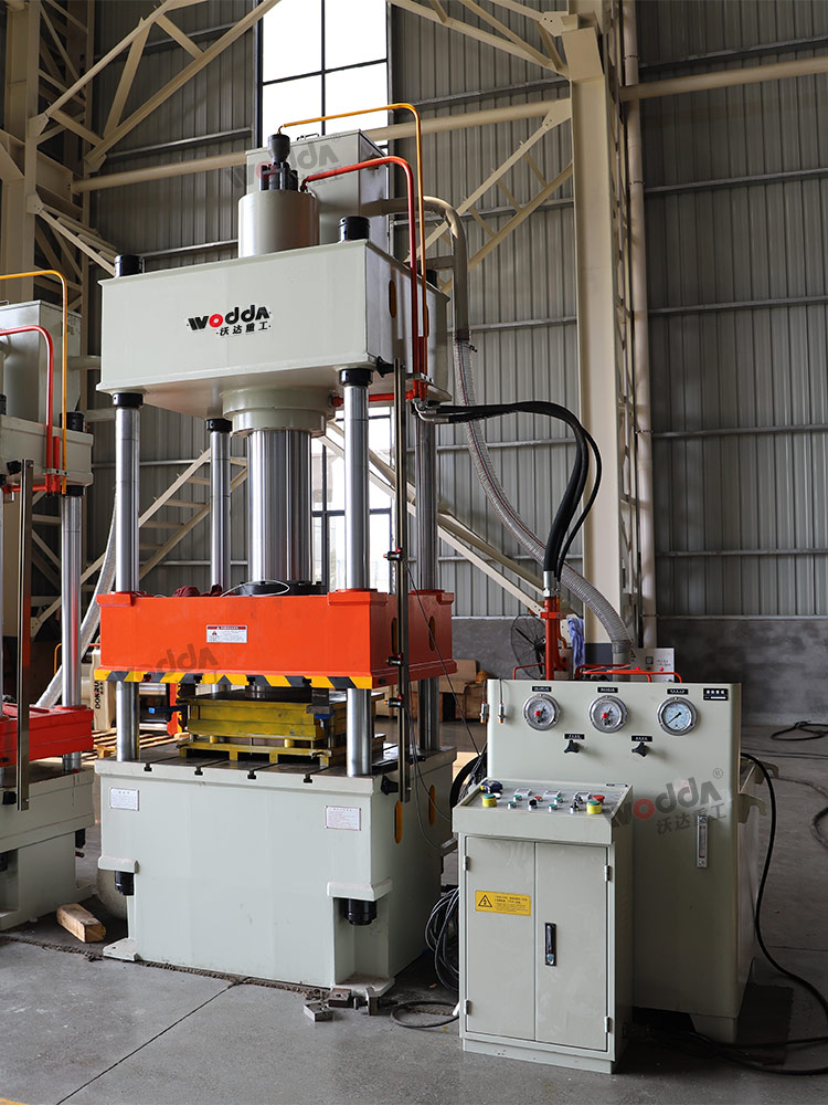 200噸不鏽(xiu)鋼闆拉伸(shen)液壓機 200噸(dun)不鏽鋼闆(pan)拉伸液壓(yā)機