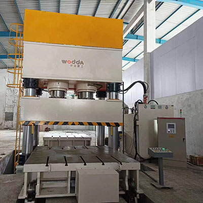 3000噸四柱(zhù)液壓機_3000噸壓(ya)力機