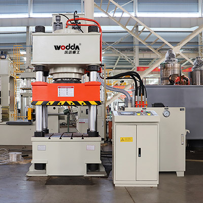 400噸錨杆(gan)托盤生(shēng)産線